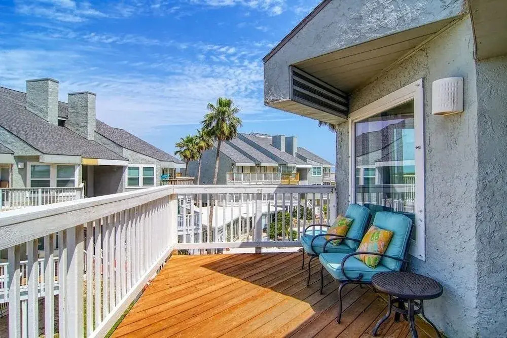 Mustang Memories - 1 Br condo