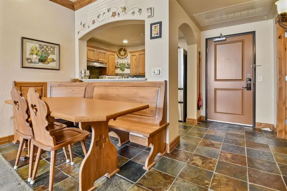 Villa 2057 1 Bed 1 Bath Full Kitchen 1 Bedroom Villa