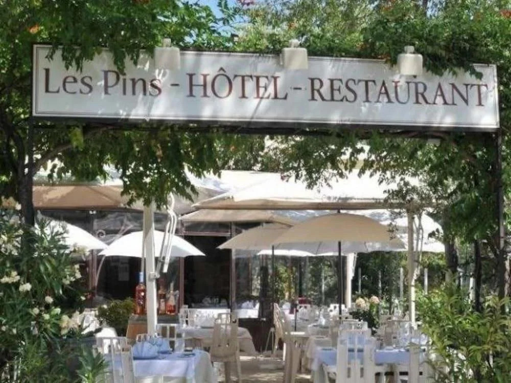 Hotel restaurant les pins