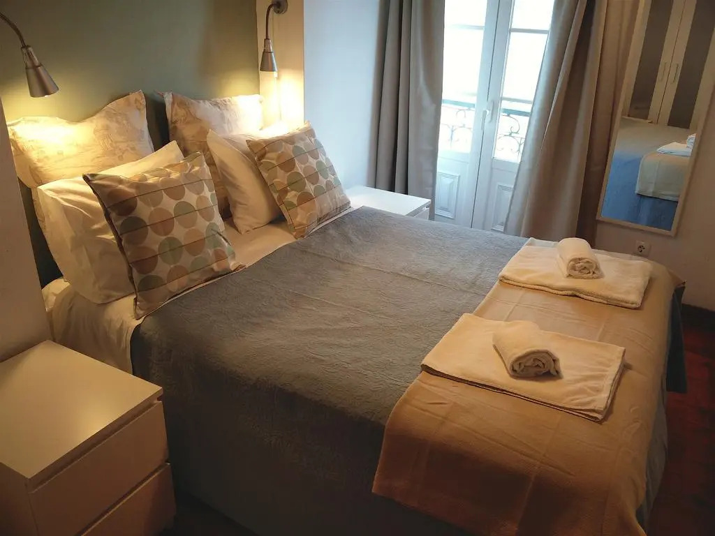 MyPlaceLisbon - Alfama River View Apartment