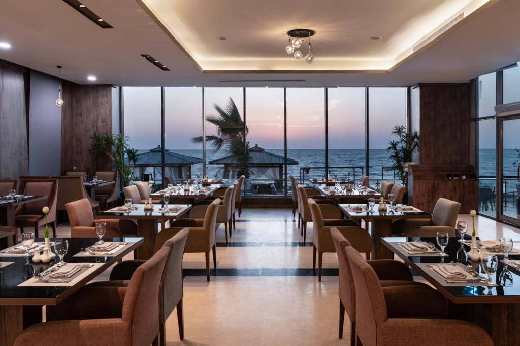 Waves Hotel