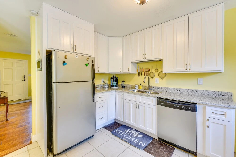 Florida Escape w/ Patio & Fire Pit, Near Beaches!