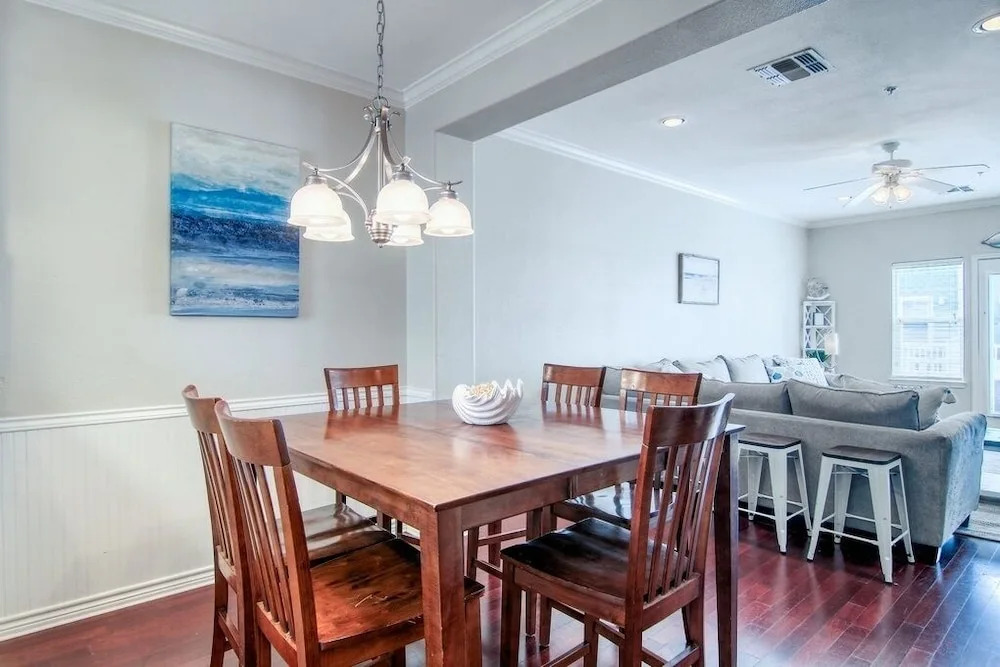 Shoreline Dreams - 3 Br Condo