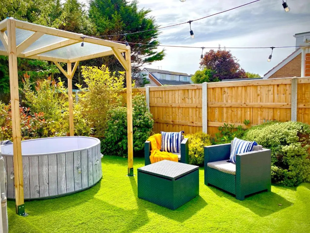 Remarkable 3-bed Hot Tub House in Blackpool