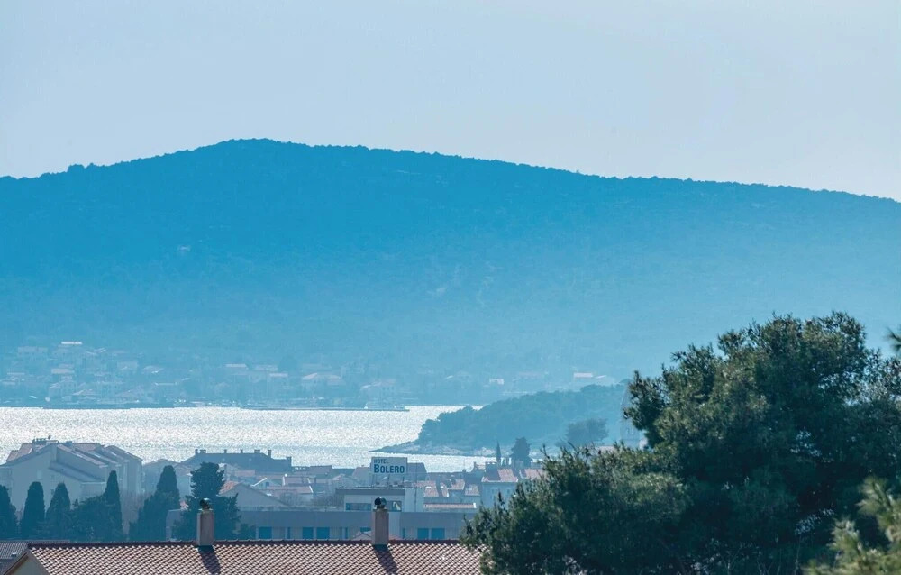 Beautiful Apartment in Biograd With 3 Bedrooms and Wifi