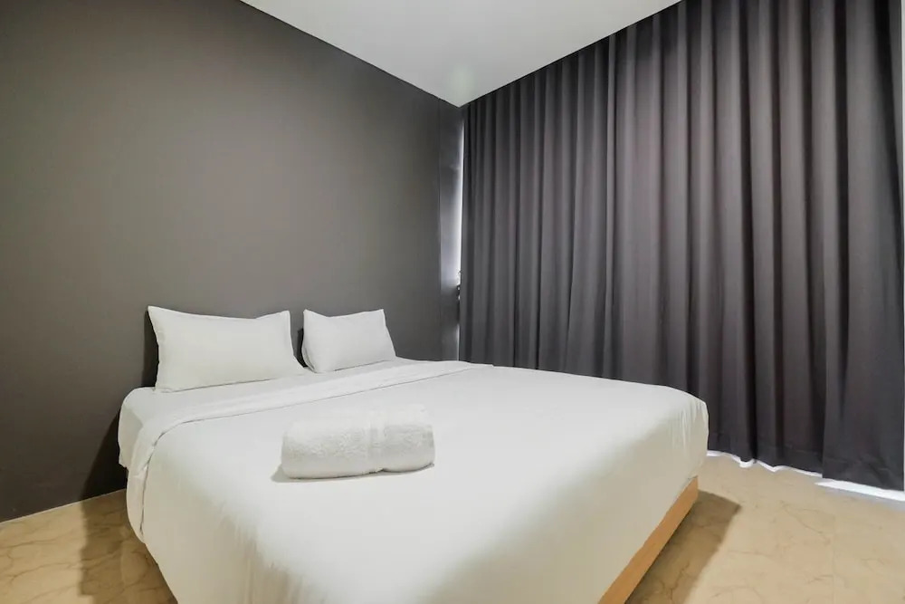 Comfy 3BR at LAvenue Apartment Pancoran By Travelio
