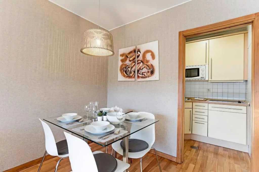 Cozy Flat in Foz by LovelyStay