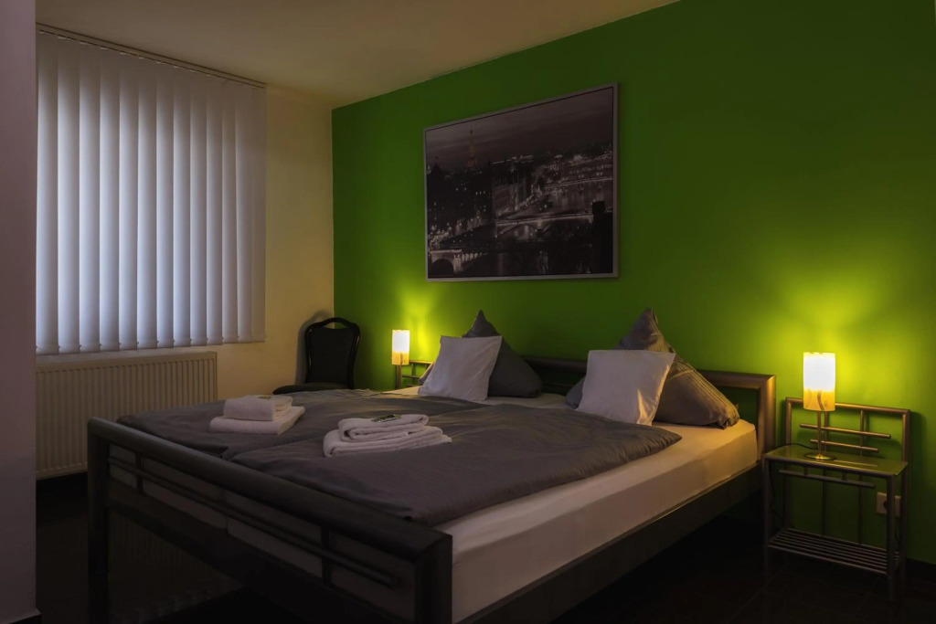 Hotel Rühen, 24 Stunden Check in, Küche, kostenfreie Parkplätze