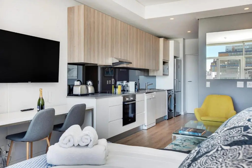 Trendy New York Style Apartment near Table Mountain