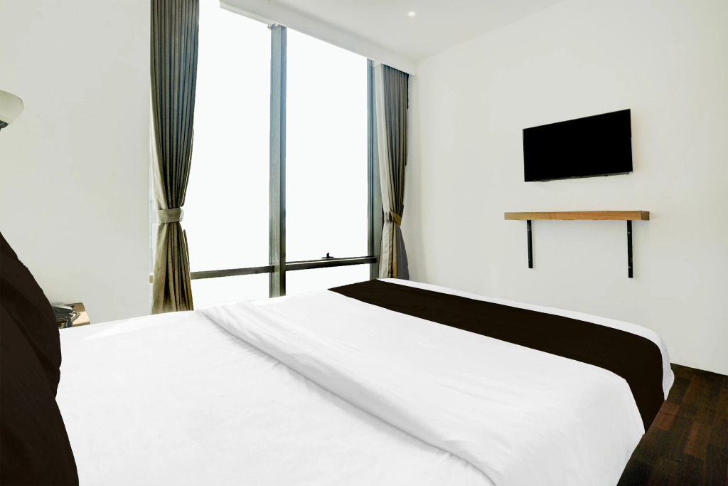 Townhouse PBG Mall Vashi