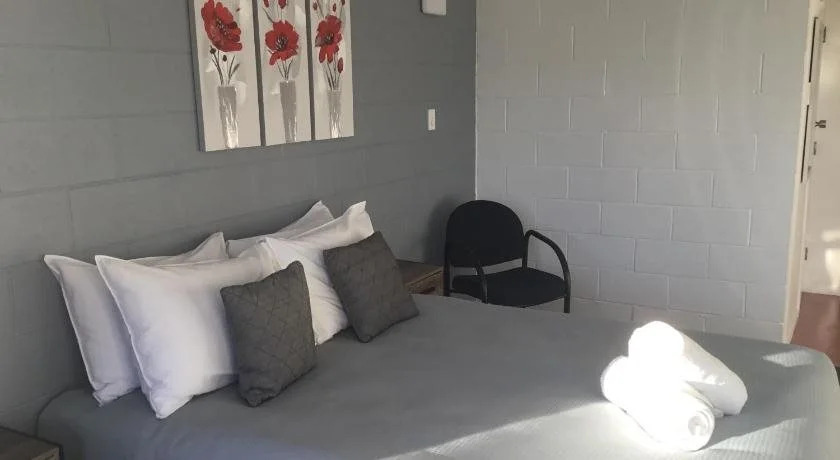 Raceway Motel