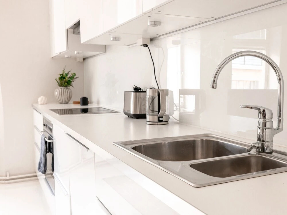 2ndhomes Deluxe 2BR Top Floor Apartment
