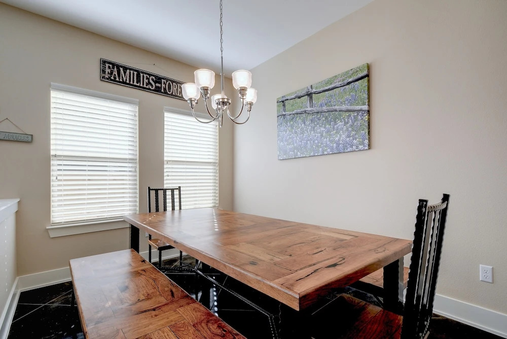 17514 Village Drive Home 4 Bedrooms 2 Bathrooms Home