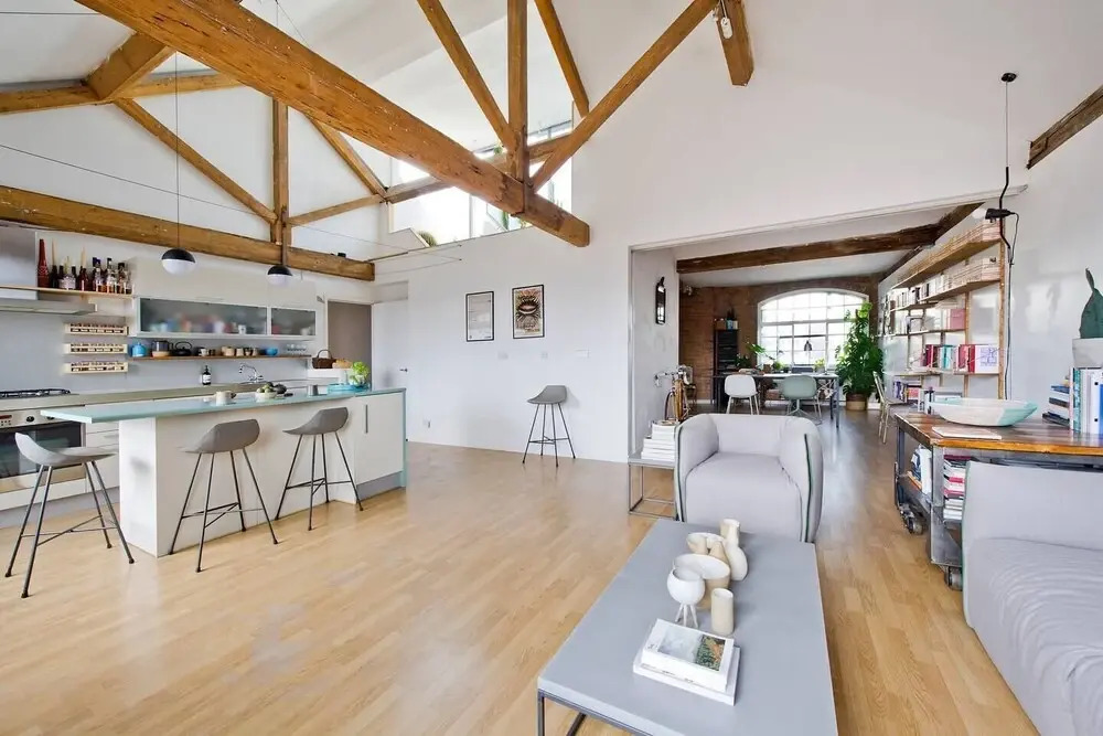 Unique & Vibrant 1-bed Loft With Roof Garden