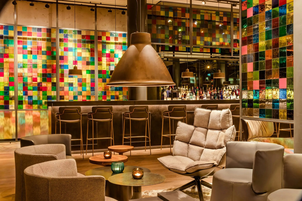 Motel One Köln-Neumarkt