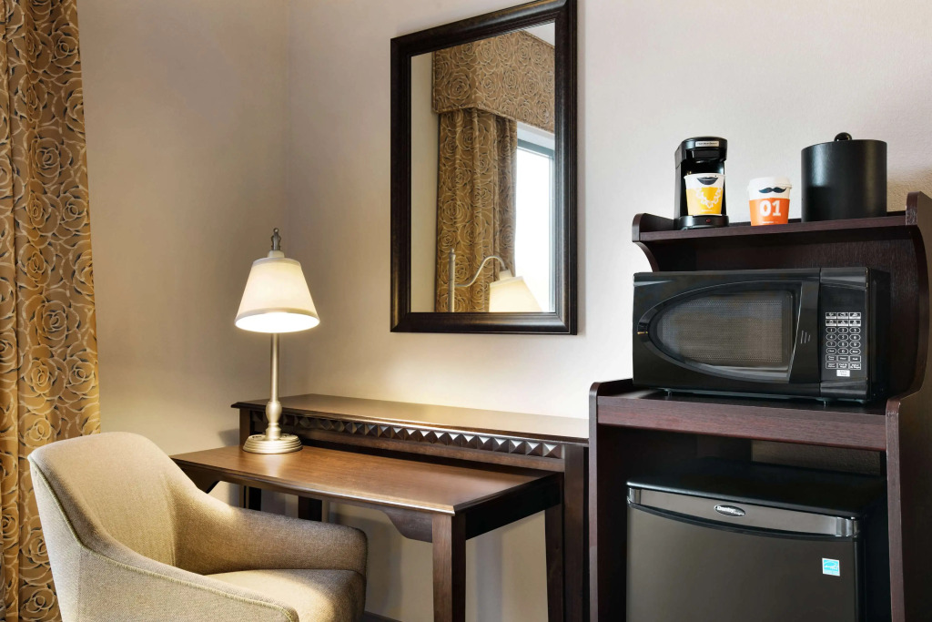 Hampton Inn & Suites Mahwah