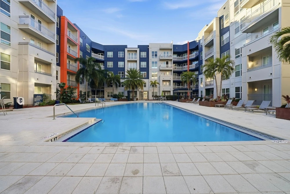 Chic 2BR w Pool Pet-friendly Unit 14