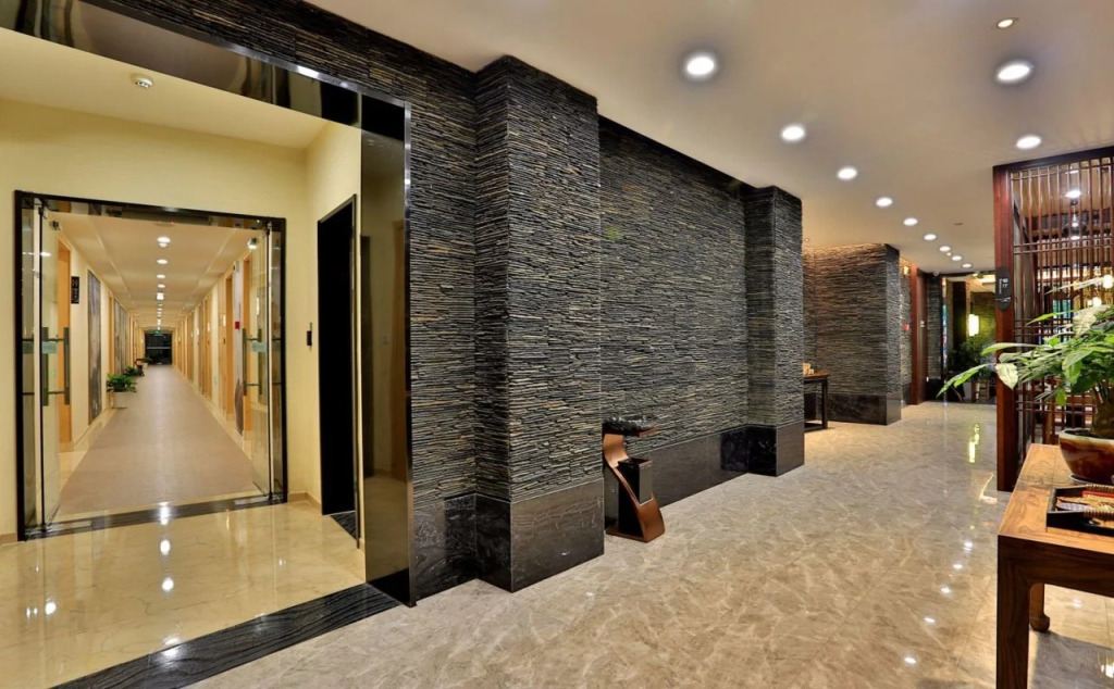 Nostalgia Hotel (West lake Hangzhou)