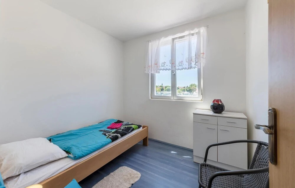 Stunning Apartment in Peroj With Wifi and 4 Bedrooms