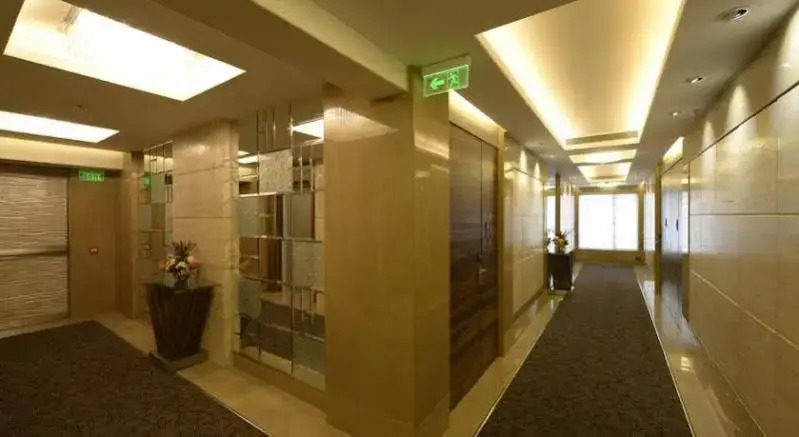 Genesis Hotel Near Mumbai Airport