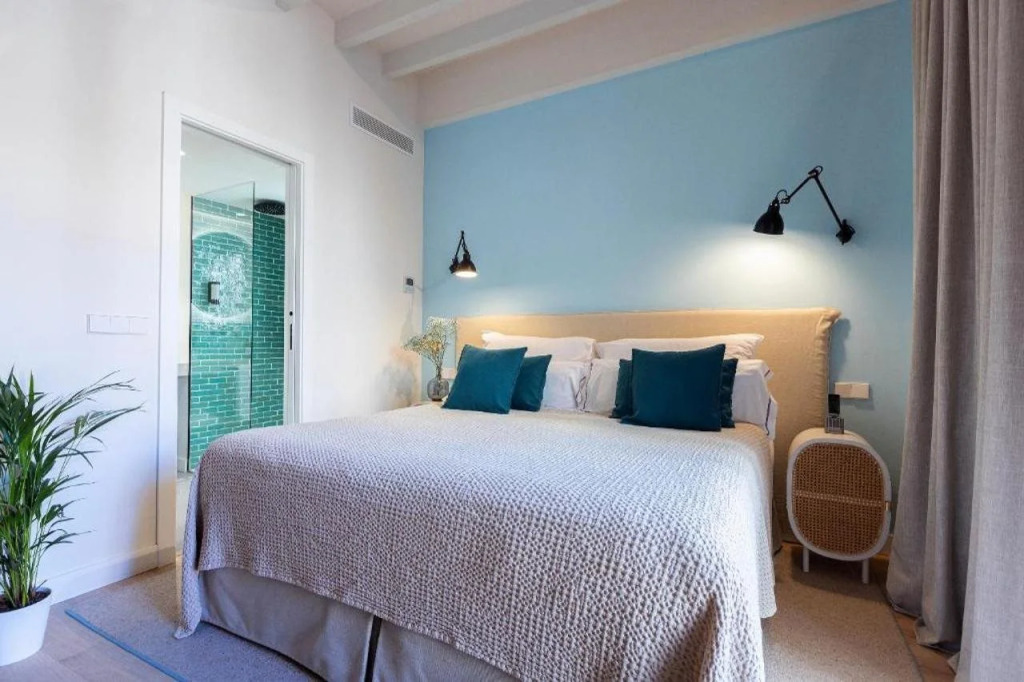 Отель Samaritana Suites
