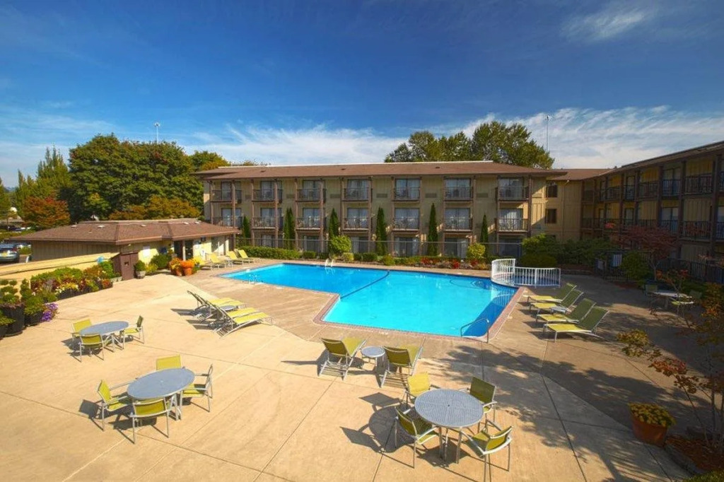 Valley River Inn