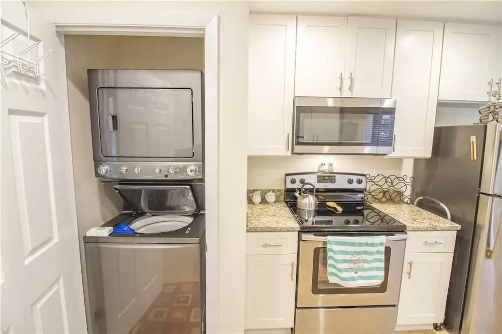 Sun Kissed Cottage - Three Bedroom Home