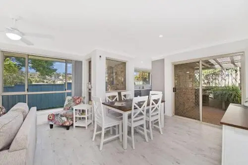 Aqualuna at Lighthouse Beach, 8 Capalla Court,