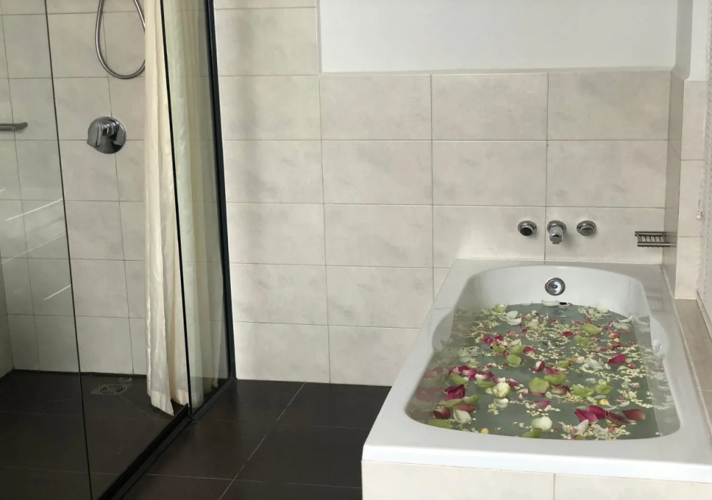 Syphon Hotel & Apartment