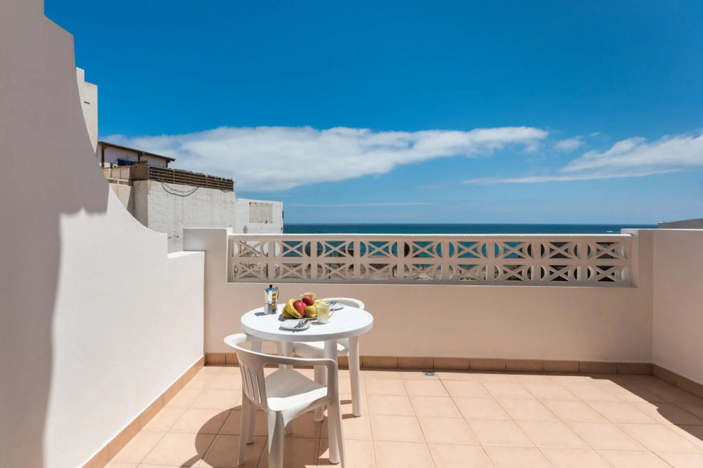 Home2Book Charming Casa Marinera, Terrace