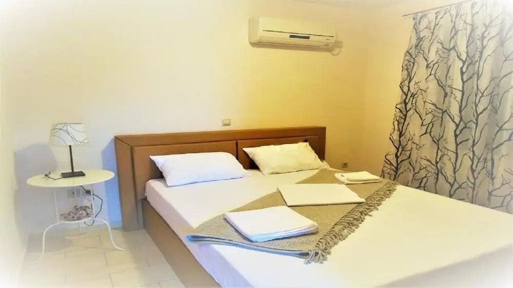 Glyfada Villas ||