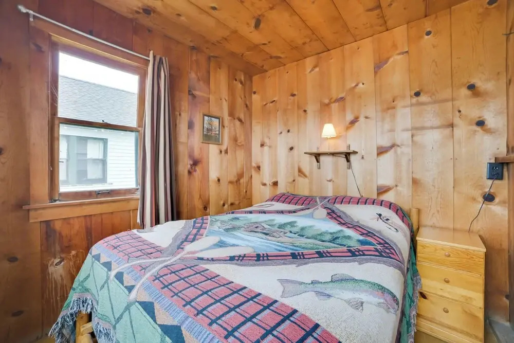 Complimentary Boat Rentals! Lake Huron Cabin