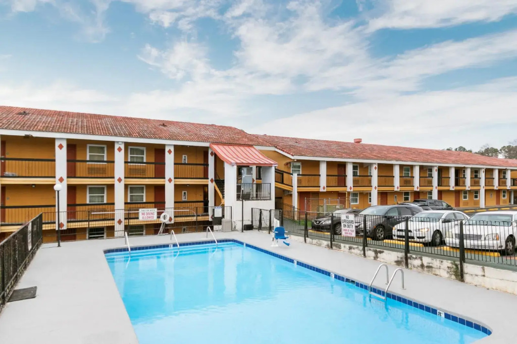 OYO Hotel Columbia SC I-20/I-26