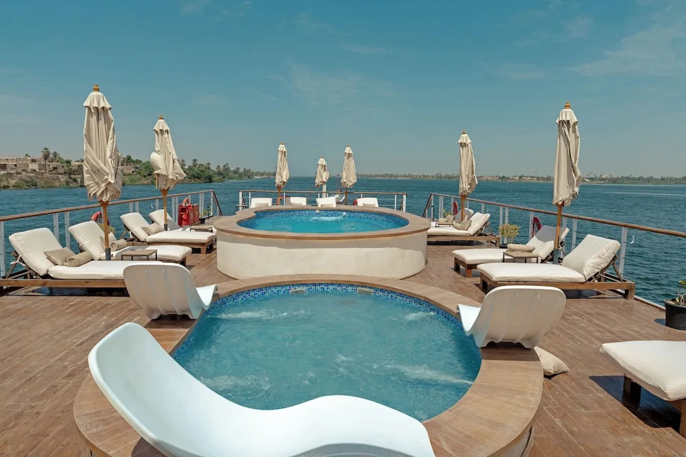 Hathor Ultra Luxury Dahabiya Cruise - Saturday from Luxor