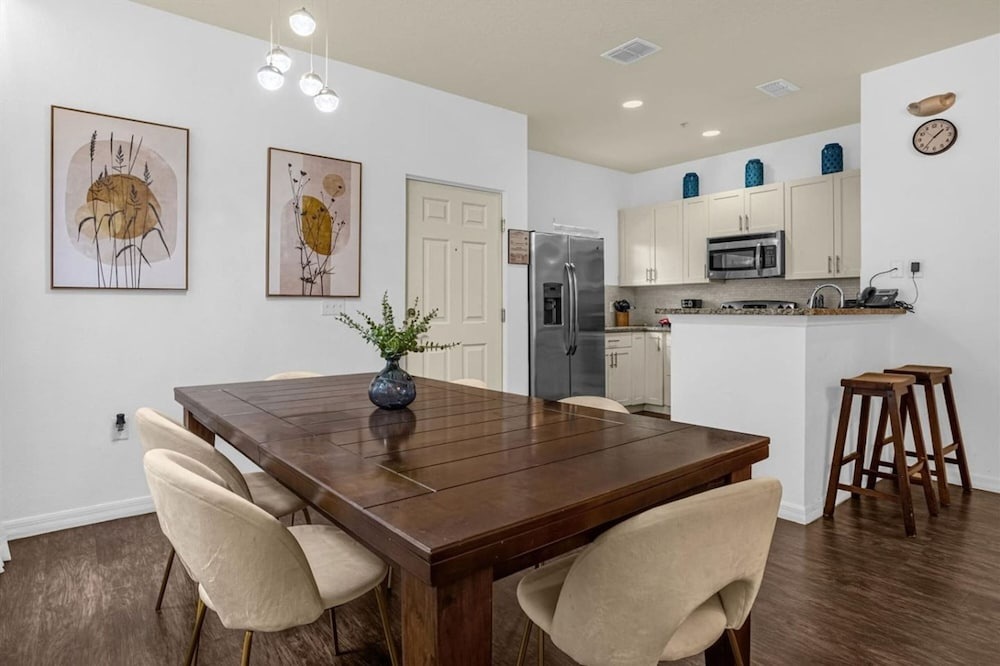 Thematic 4 bdr House Near Disney - 11-105lv