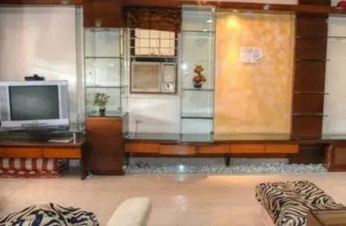 14 Square Magarpatta 2