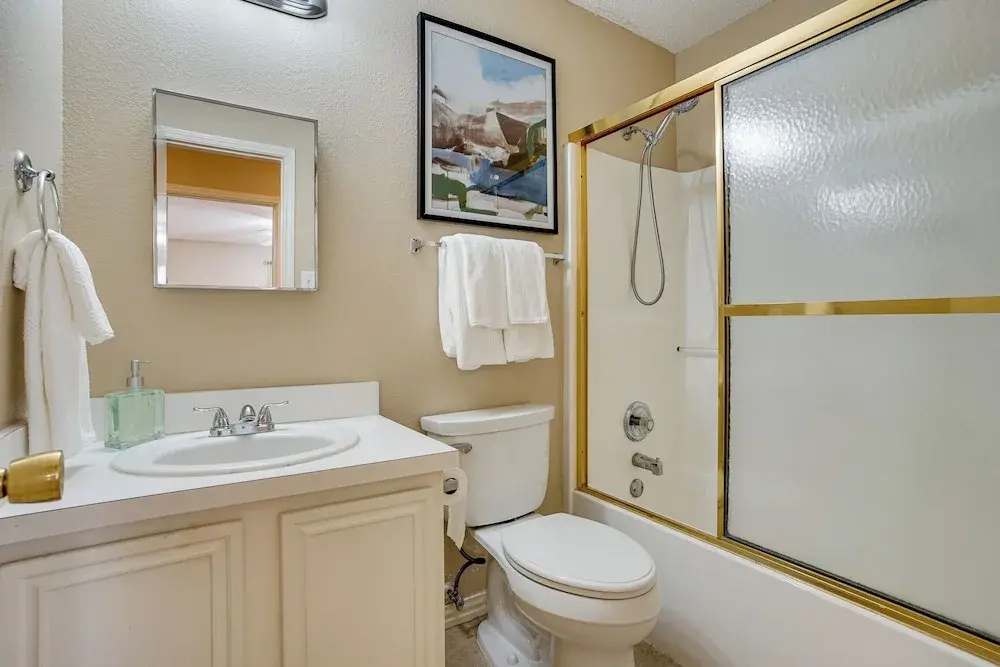 Family Getaway w/ Fenced Yard in Haltom City!