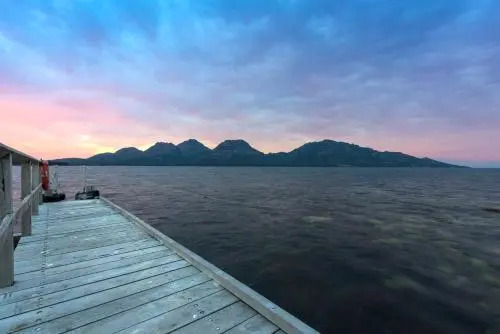 Picnic Island
