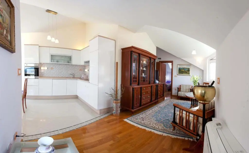 Holiday apartments Stobrec