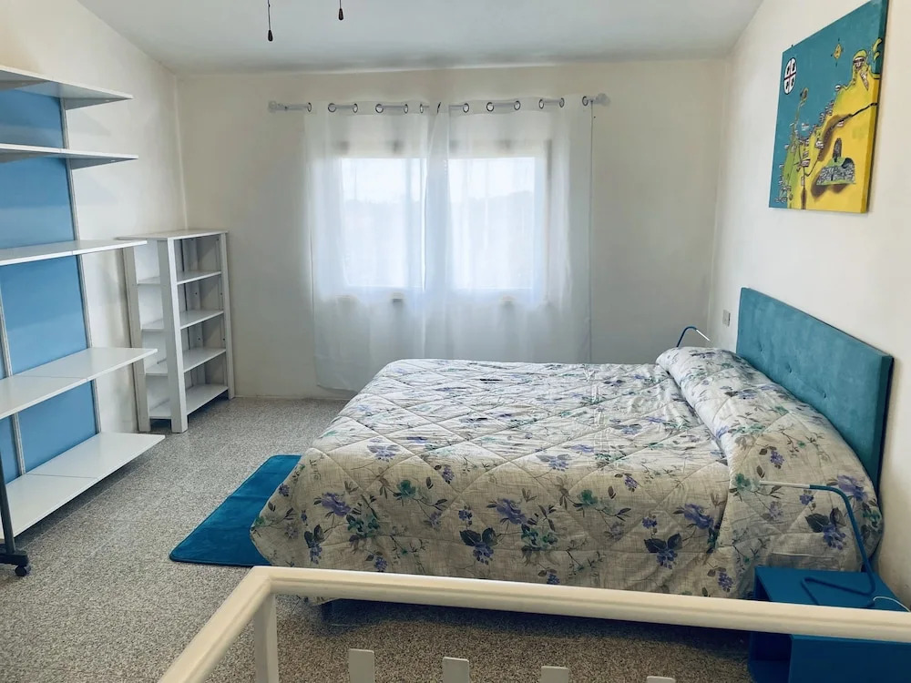 Apartment in Villa With Garden Close to the sea