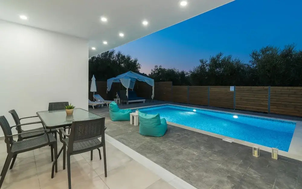 Maridenia Villa - Family Escape with Private Pool, by ZanteWize