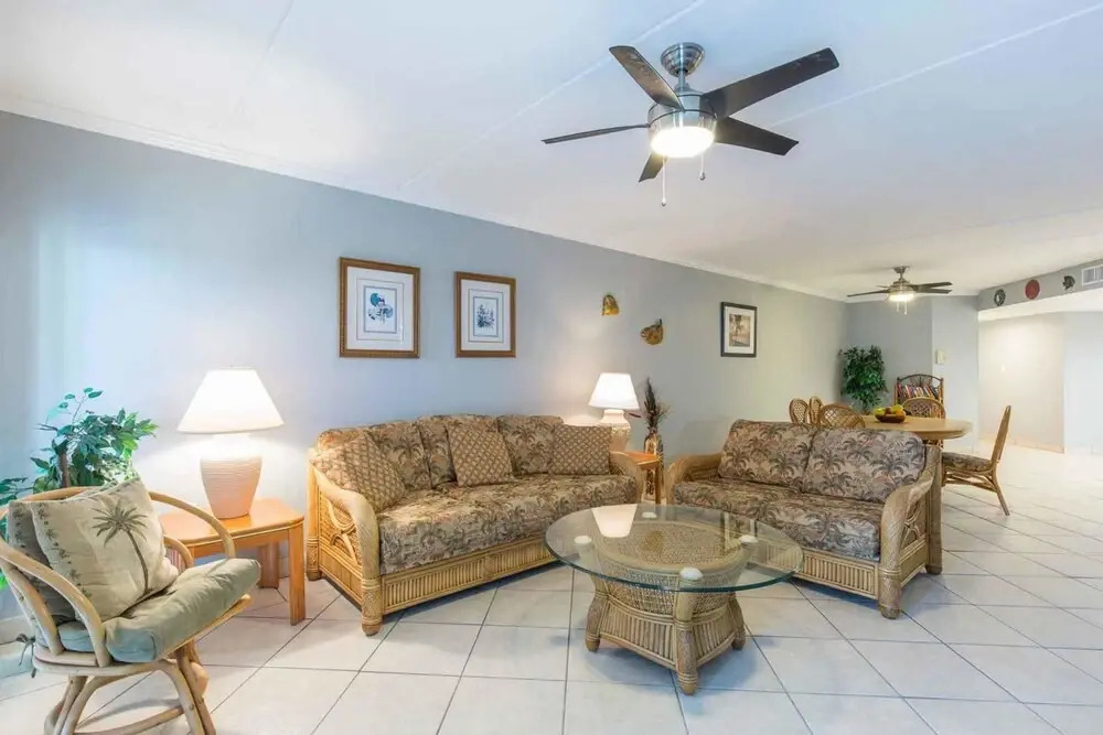 Saida IV Condominium 703