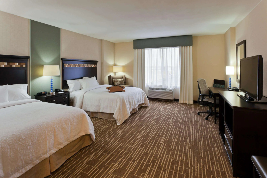 Hampton Inn & Suites Denver Airport / Gateway Park
