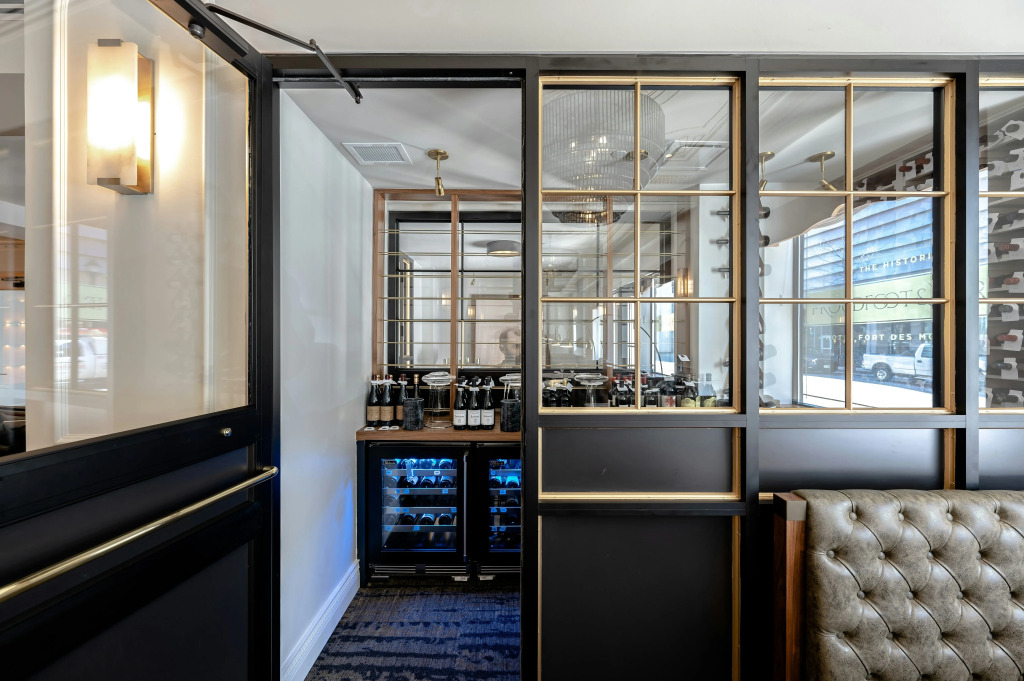 Hotel Fort Des Moines, Curio Collection By Hilton