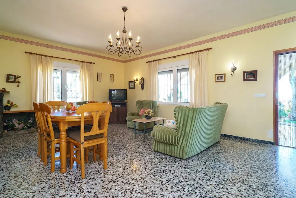 051 Villa Ginebrina