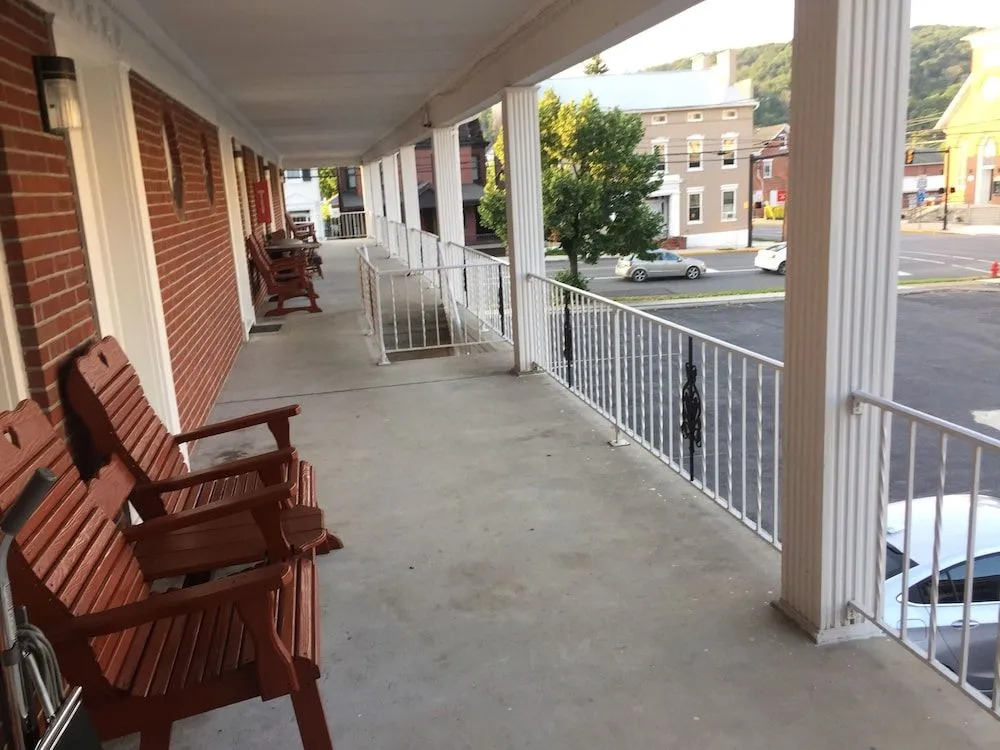 Motel Town House