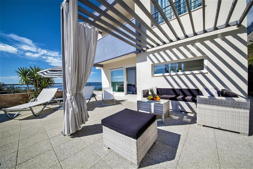 Villa Red