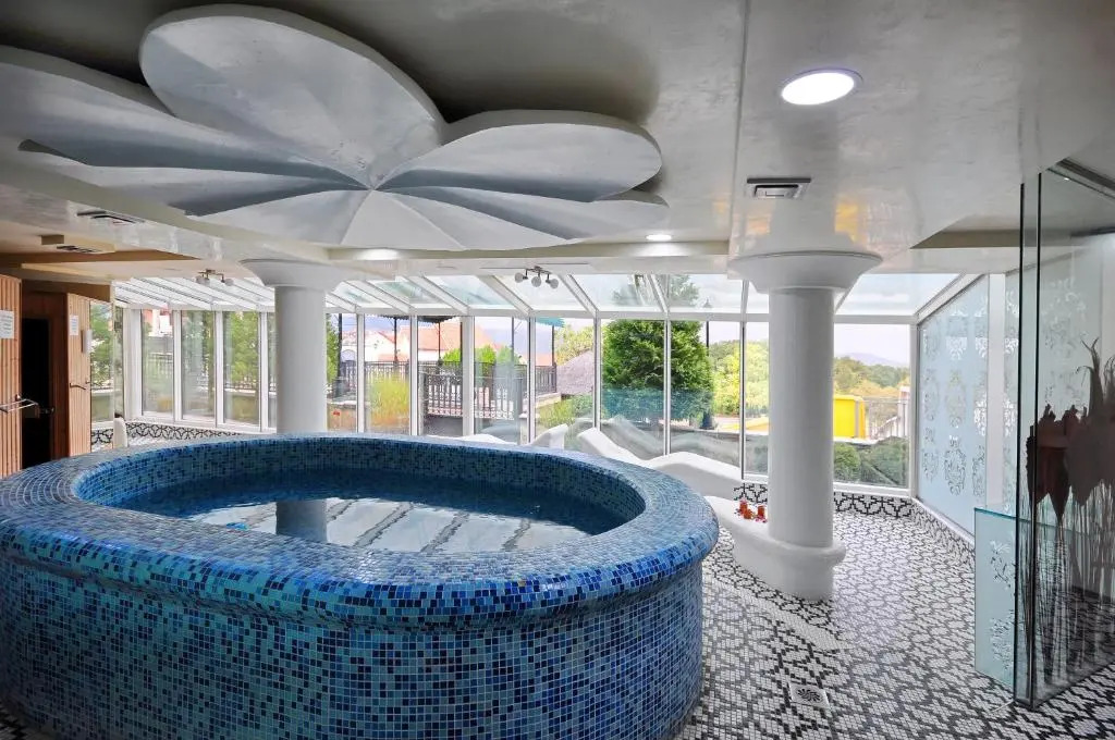Sunny Hill Apartments & Aqua Park