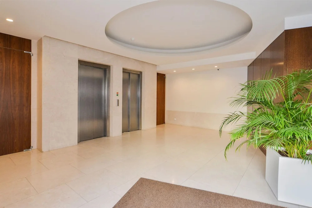 Sunny & Bright Amoreiras Apartment