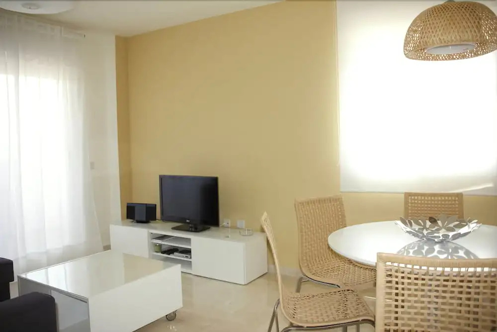 Estepona 101360 2 Bedroom Apartment By Mo Rentals
